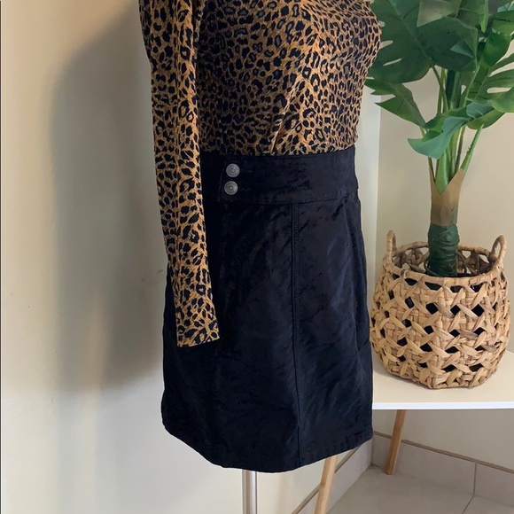 FREE PEOPLE mini skirt velvet - Picture 8 of 8